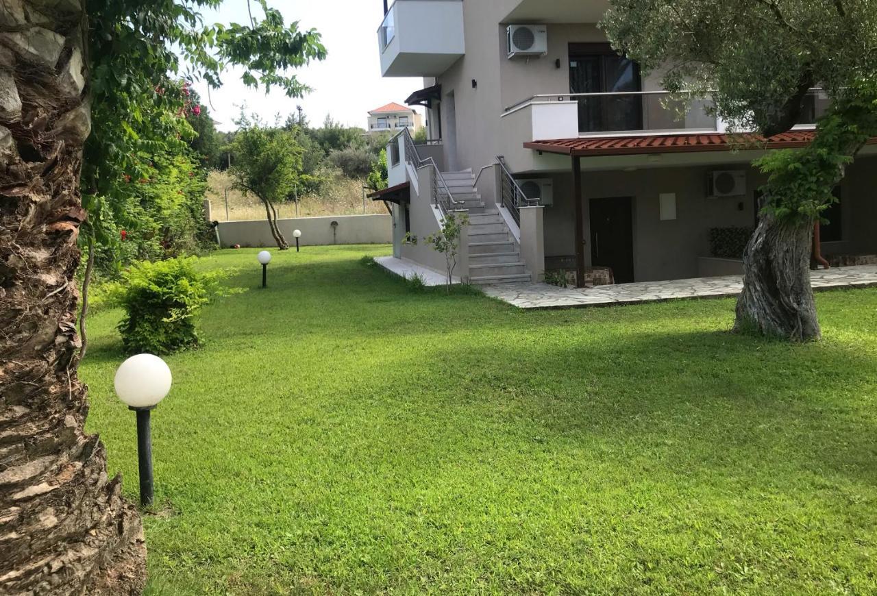 Villa Diamantis Apartments Hanioti Eksteriør bilde